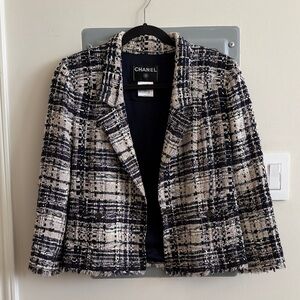 CHANEL Navy and Cream Tweed Blazer Jacket FR42